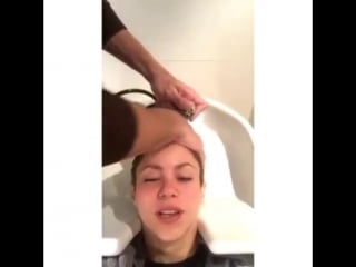 Beauty salon day! (part 1) / día cualquiera en la peluquería (parte 1) shak