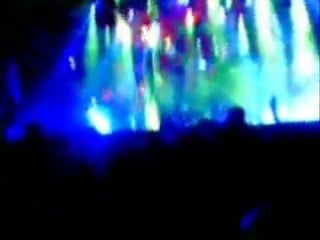 Röyksopp i wanna know; korene (live at aker molde stadion)