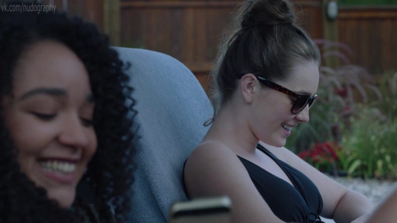 Эми форсайт (amy forsyth), аиша ди (aisha dee) нулевой канал (канал зеро, channel zero, 2017) сезон 2 / серия 1 (s02e01)