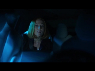 Scully gets in a driverless car (11 x 07)