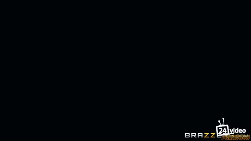 Striptizersha blansh bredberri trahnulas s klientom mp4