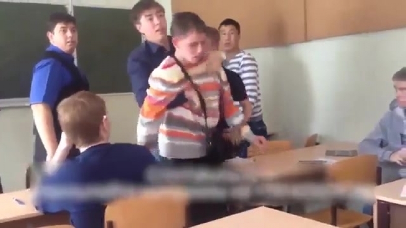 Заступились за препода © видеожесть