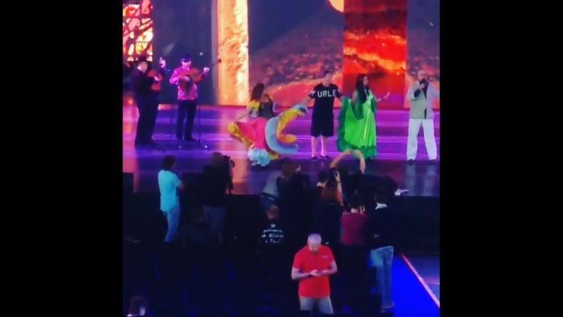 Никита михалков за цыганской звездой (репетиция "новой волны 2015")