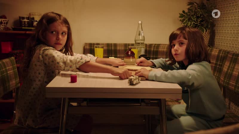 Keiner schiebt uns weg (2018) на немецком