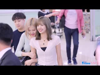 190819 jennie, rose, lisa @ gimpo airport (seoul, korea) from haneda (tokyo, japan)