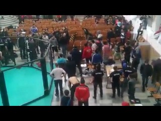 Драка в краснодарском молодёжном центре, между спортсменами из дагестана и нашими