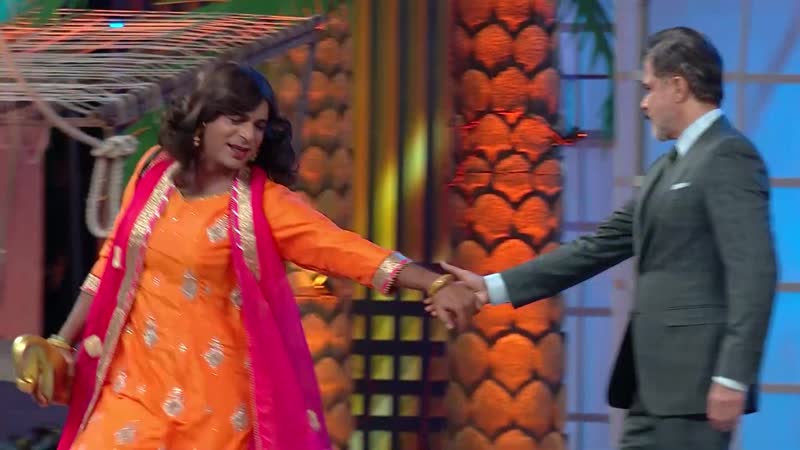 Sunil grover dhak dhak with anil kapoor funny moments zee cine awards 2018 1080p
