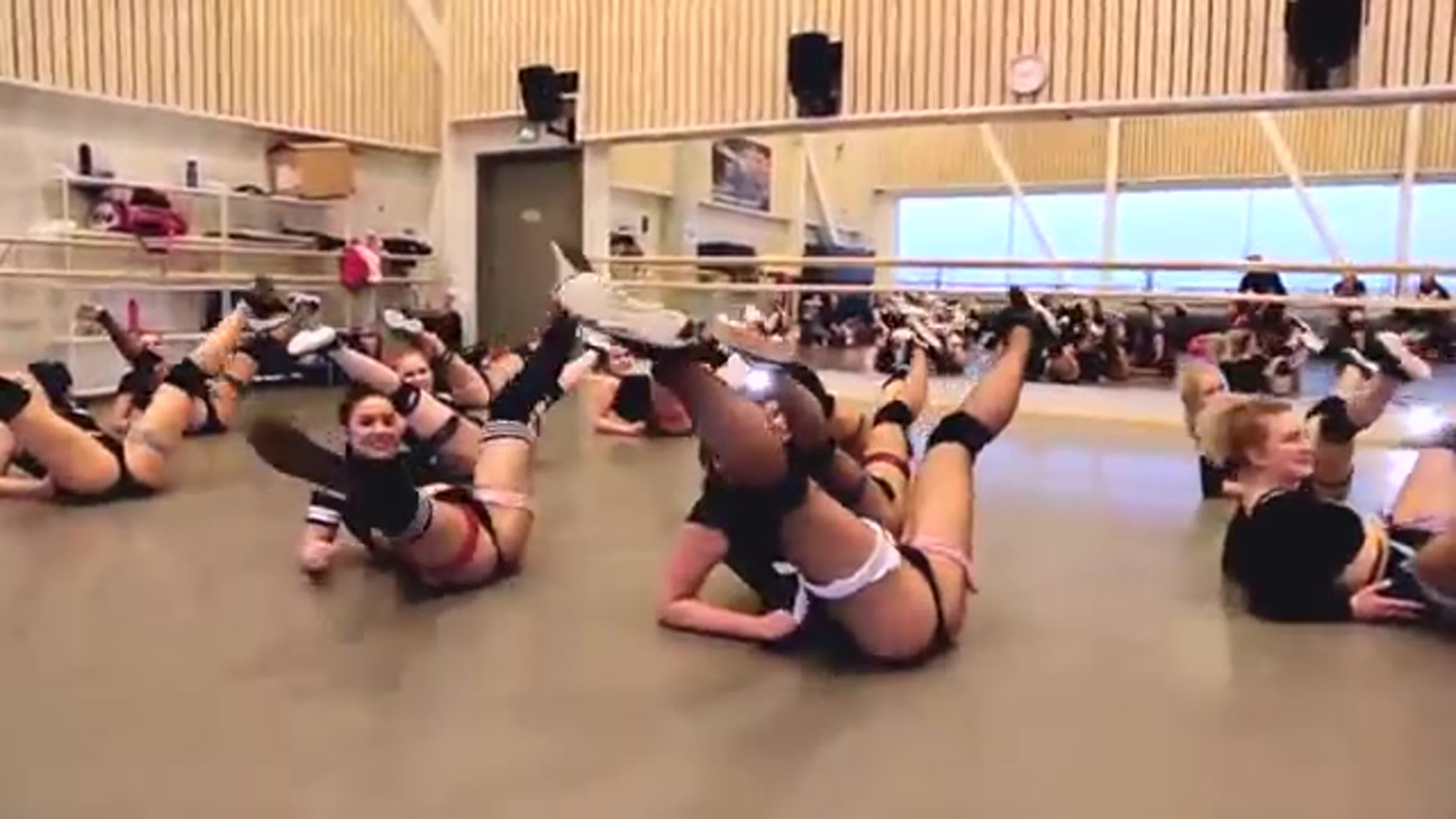 Scooby doo pa pa twerk choreography by tinze