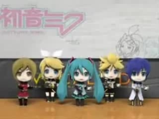 Hatsune miku (nendoroid ver ) kurutto mawatte ikkaiten + caramelldansen