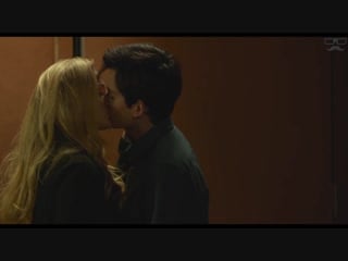 Time freak ⁄ kiss scene (sophie turner and asa butterfield)