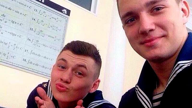 Курсанты товвму передают "привет" милым девушкам