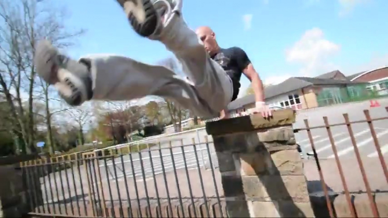 Невероятный паркур damien walters 2010