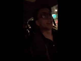 Лёля танцует в машине