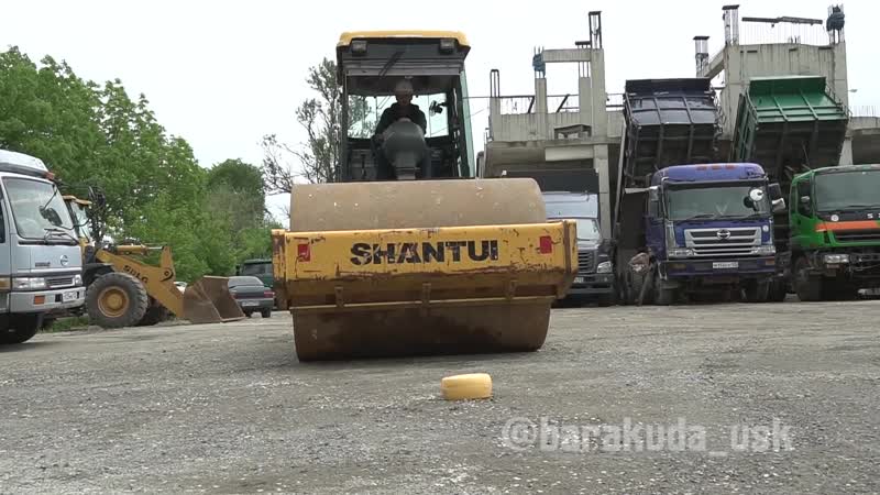 Виталий налиин уничтожает санкционную продукцию