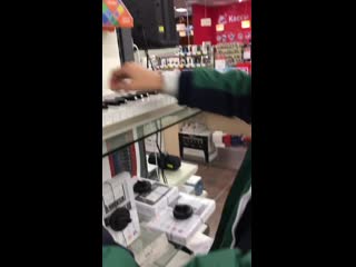 Гейский гей поет о гейском гее