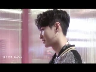 [fancam] 180426 xingpark exclusive valentino candystud pop up store event in beijing @ lay (zhang yixing)