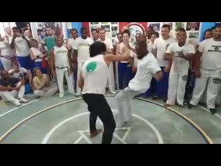 Toinho, associação de capoeira mestre bimba, siribinha 2020, brasil