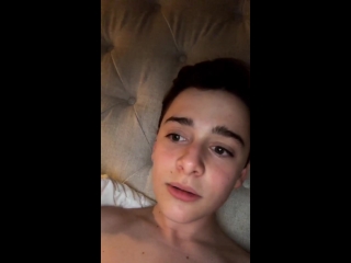 noahschnapp throwback watch online