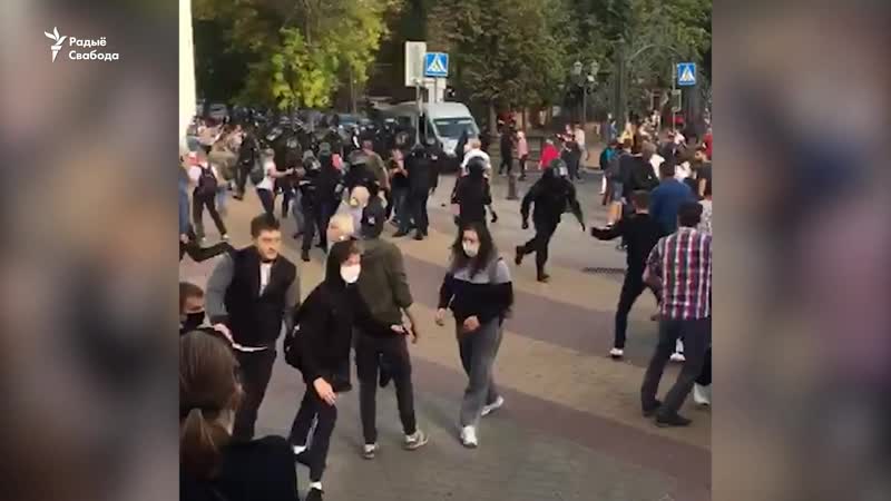 Затрыманьні на мірным маршы ў берасьці сілавікі прымянілі зброю