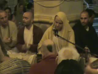 Aindra pr kirtan vrindavan