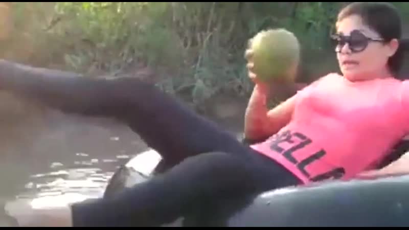 Когда вернувшись из больницы ожидаешь из магазина на алых парусах принца