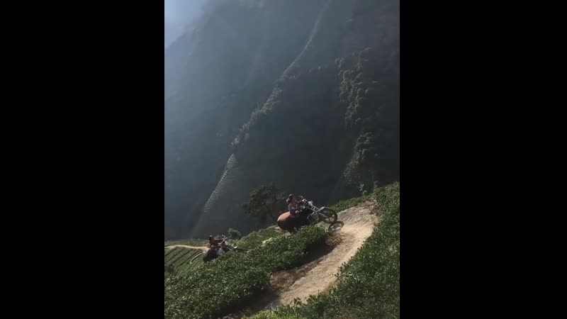 Бесстрашные филиппинские девушки