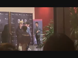 Photo session & hi touch with fans @ 2018 north america tour "forever" индио