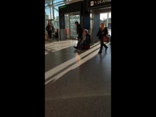 Джереми кларксон на чемодане и (vhs video)