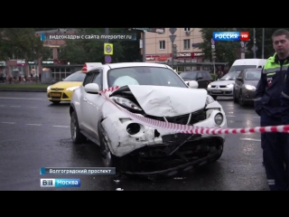 В дтп на юго востоке москвы перевернулась скорая помощь