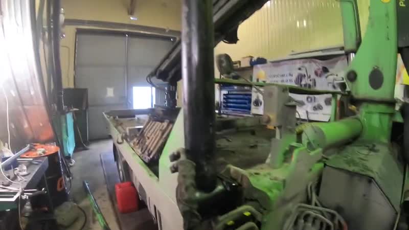 [remont kmu] ремонт опор на эвакуатором кране palfinger pk19500t устранили жуткий закис поворотной цапфы