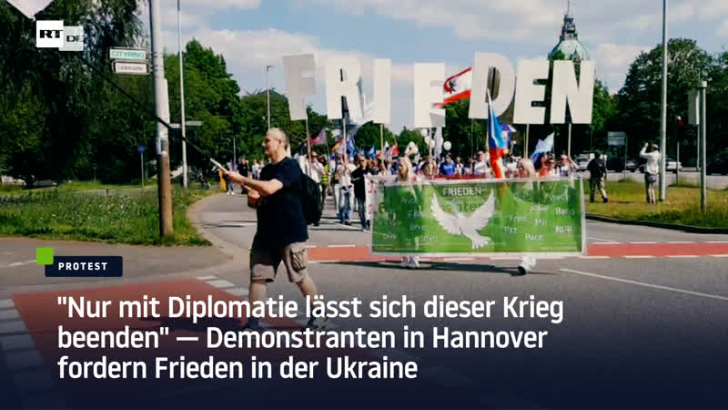 "nur mit diplomatie lässt sich dieser krieg beenden" demonstranten in hannover fordern frieden in der ukraine
