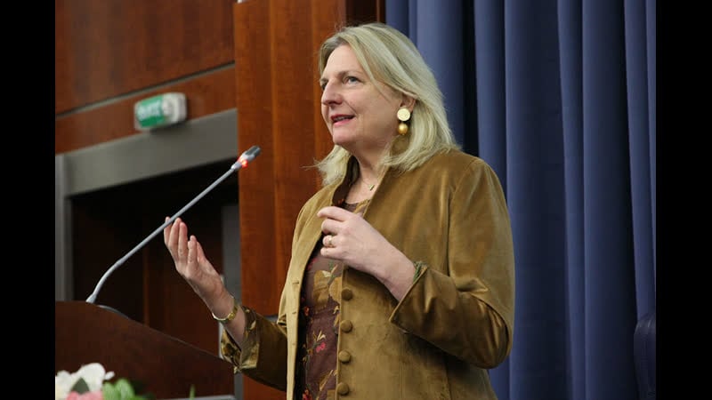 Vortrag von karin kneissl im mgimo | лекция карин кнайсль на немецком языке