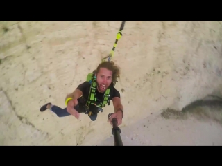 600 foot insane rope swing over shipwreck! in greece in 4k!