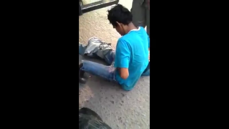 Блин в таком положении она сама отвалится