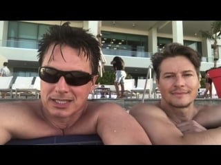 Our last night in #puertorico 🇵🇷thanks everyone from my #fanfamily for coming to the #puertoricocomiccon #visitpuertorico @scott