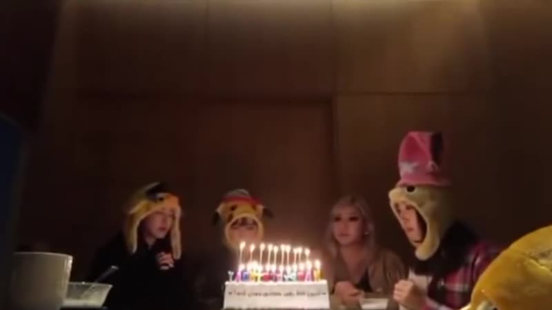 190517 cl instagram live 2ne1