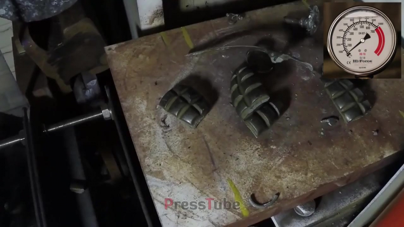 Гранаты под гидравлическим прессом