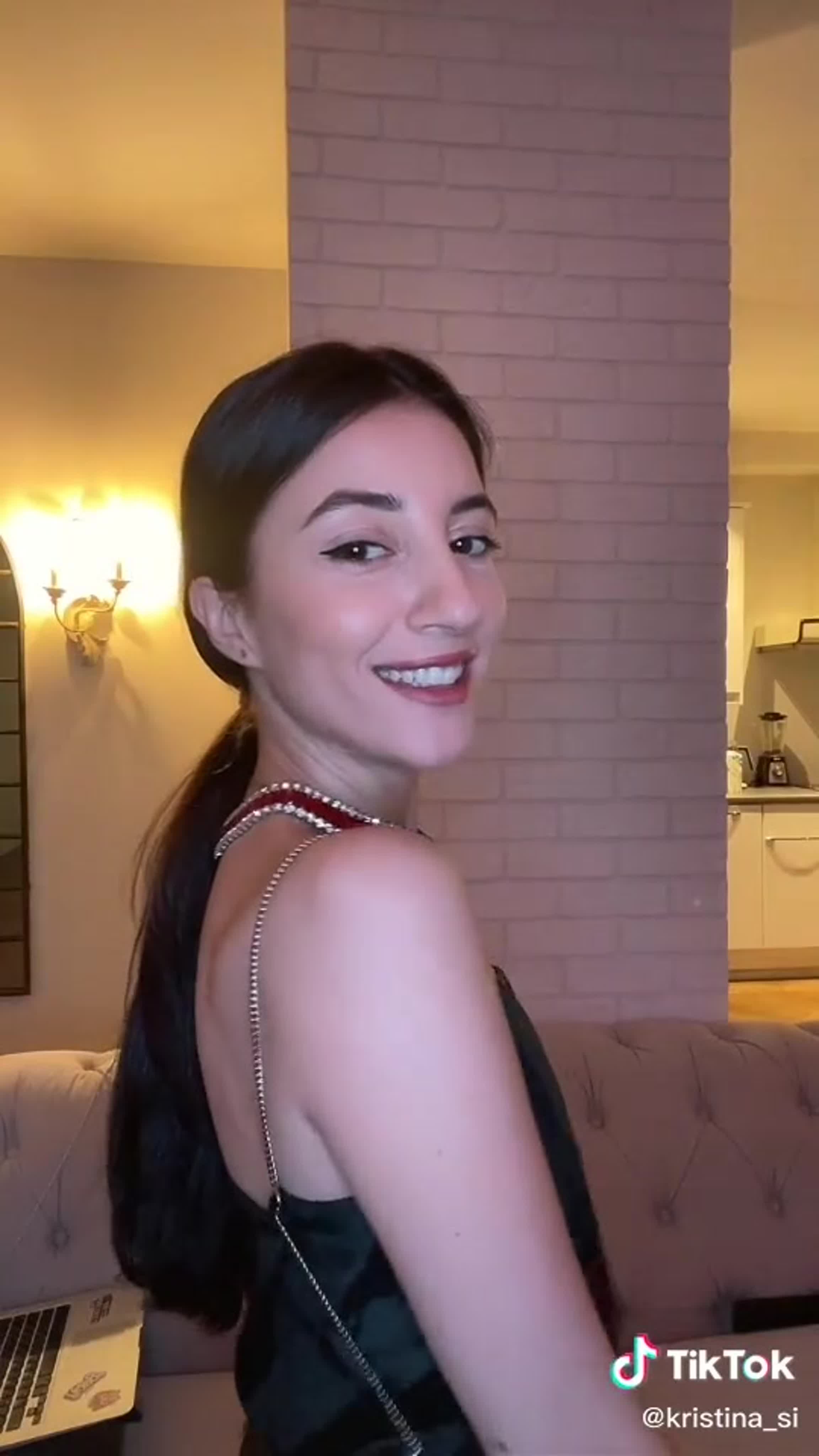 Ciya Tiktok girl in a playful pose