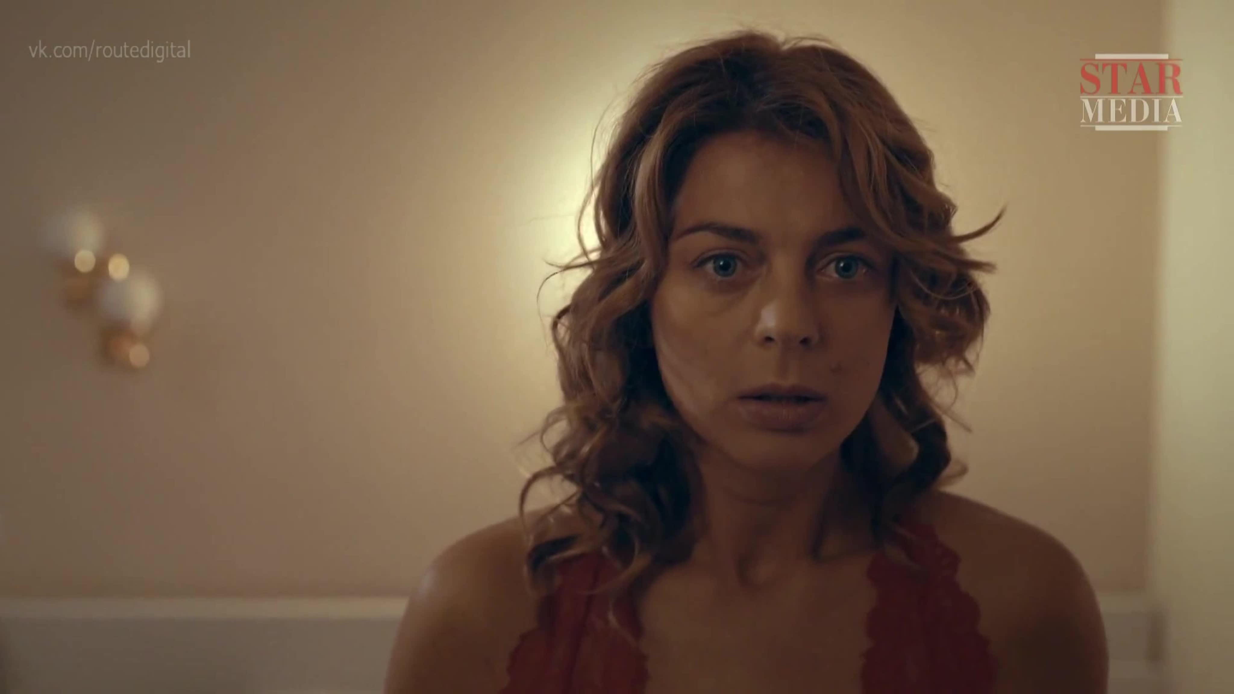 Yigit kokraklaridan sut yalaydi (porno surat)