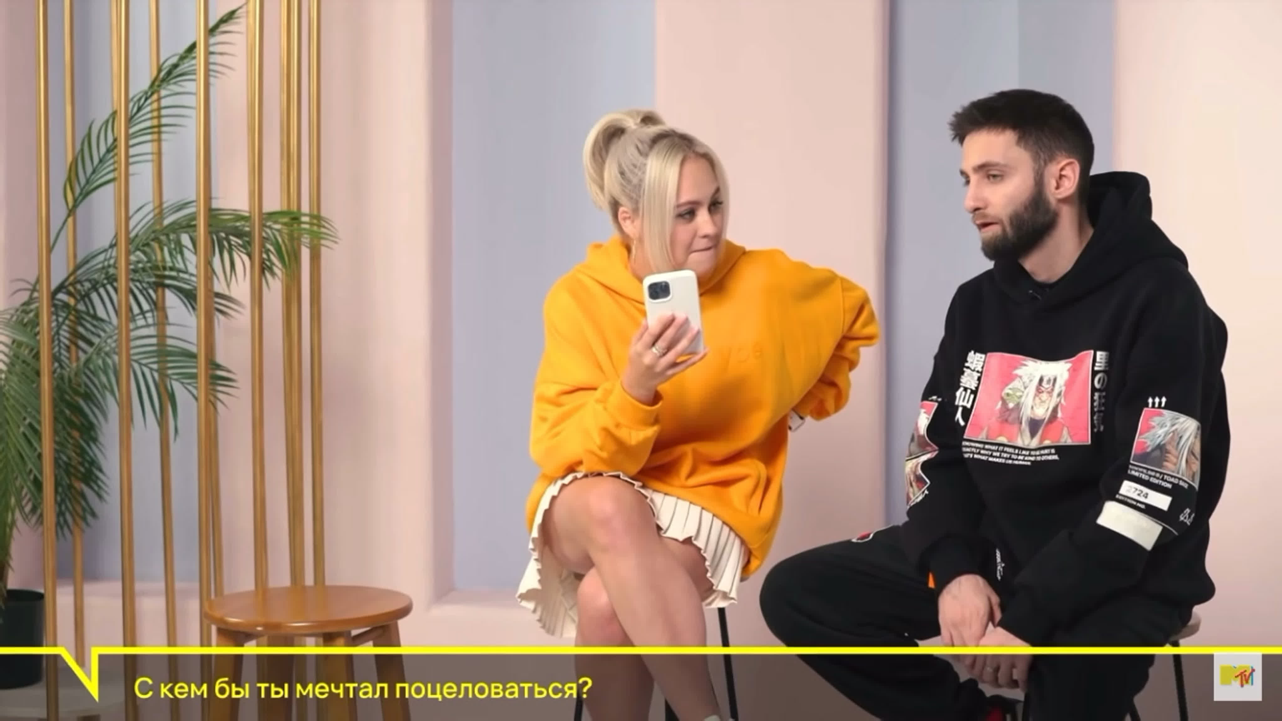 Даня Милохин про Валю Карнавал — порно слив личные 18+ факты тут немедленно