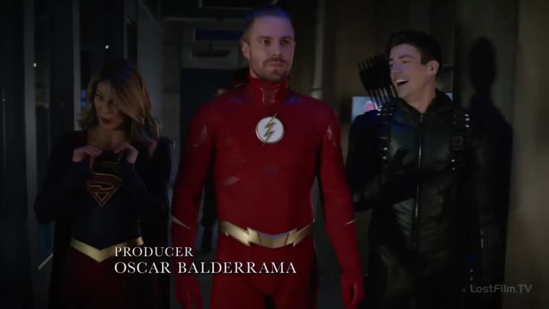 Флэш, зелёная стрела и супергёрл отправляются в готэм