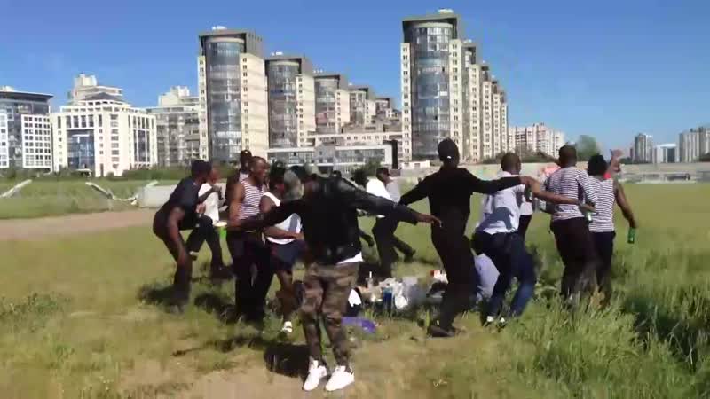 Племя мумба юмба изгоняет духов петербург, набережная реки смоленки