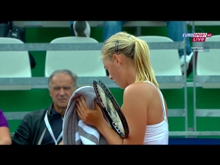 Maria sharapova warsaw falling (2009)