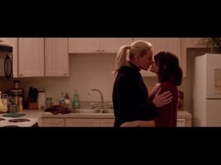 Katherine heigl, alexis bledel sexy lesbian kisses jenny's wedding (2015)