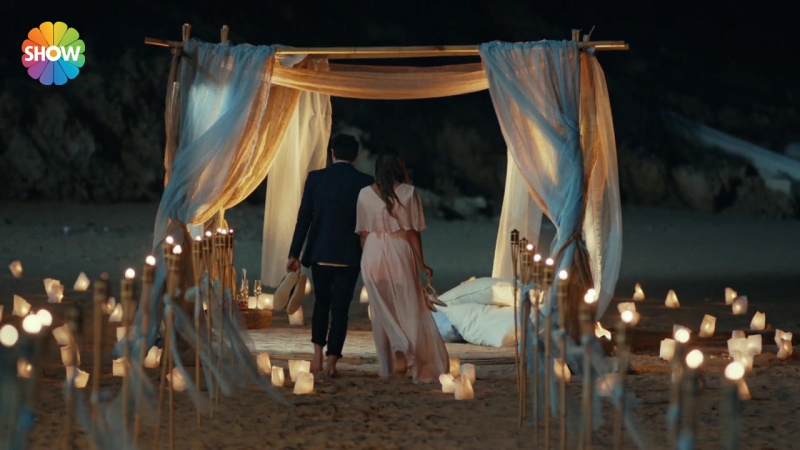 Aşk laftan anlamaz hayat ve murat öpüştü!