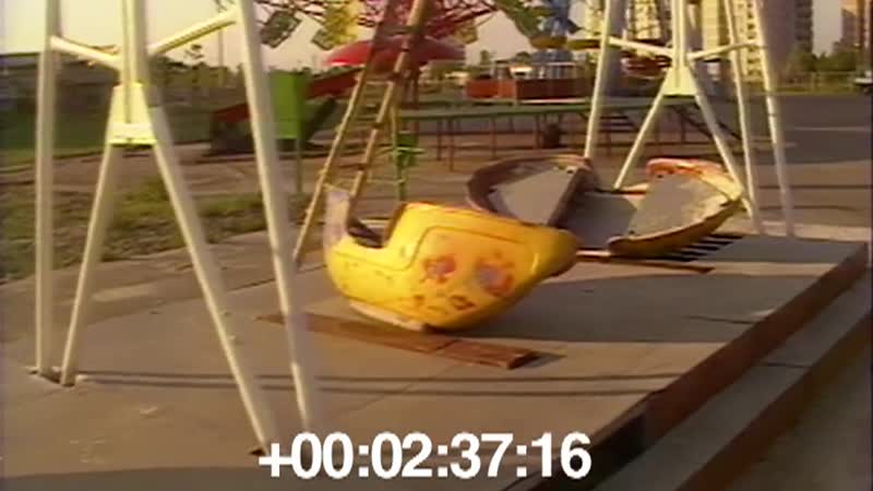 No comment припять июнь 1986 (колесо обозрения, во дворах)