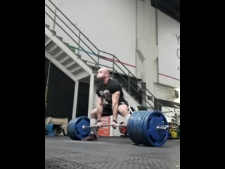 300kg x 8 reps b w 98kg personal record