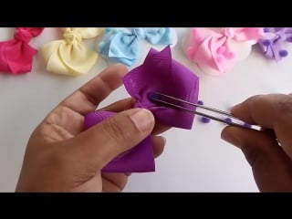 Laço lisa com pompons