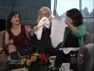 Tina fey, amy poehler and rachel dratch on ellen 2005