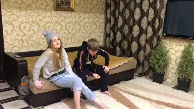 Малика с сестрой снова моросят [mdk dagestan]